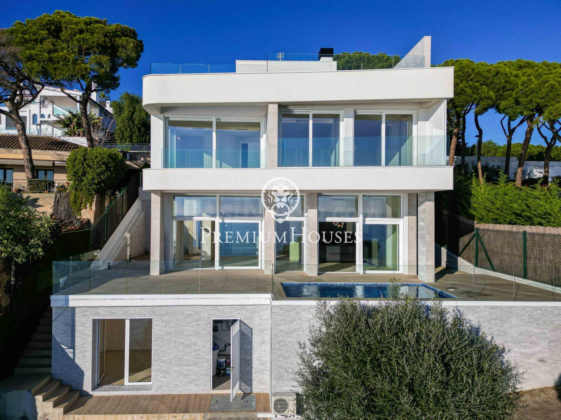 Casa en venta con espectaculares vistas al mar en Arenys de  - foto 3