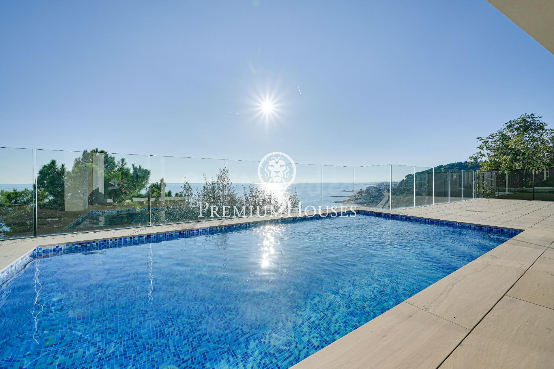 Casa en venta con espectaculares vistas al mar en Arenys de  - foto 5