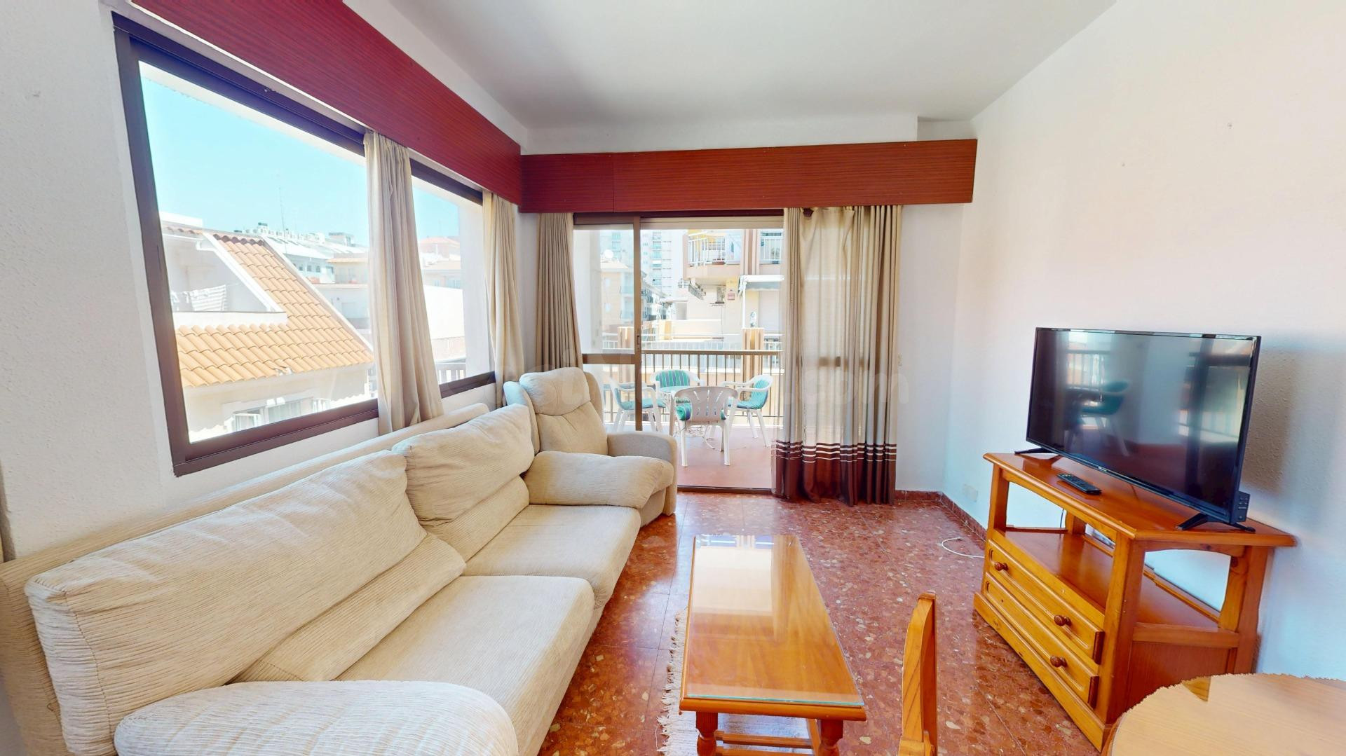 Piso en Fuengirola, a solo 100m de la playa! - foto 3