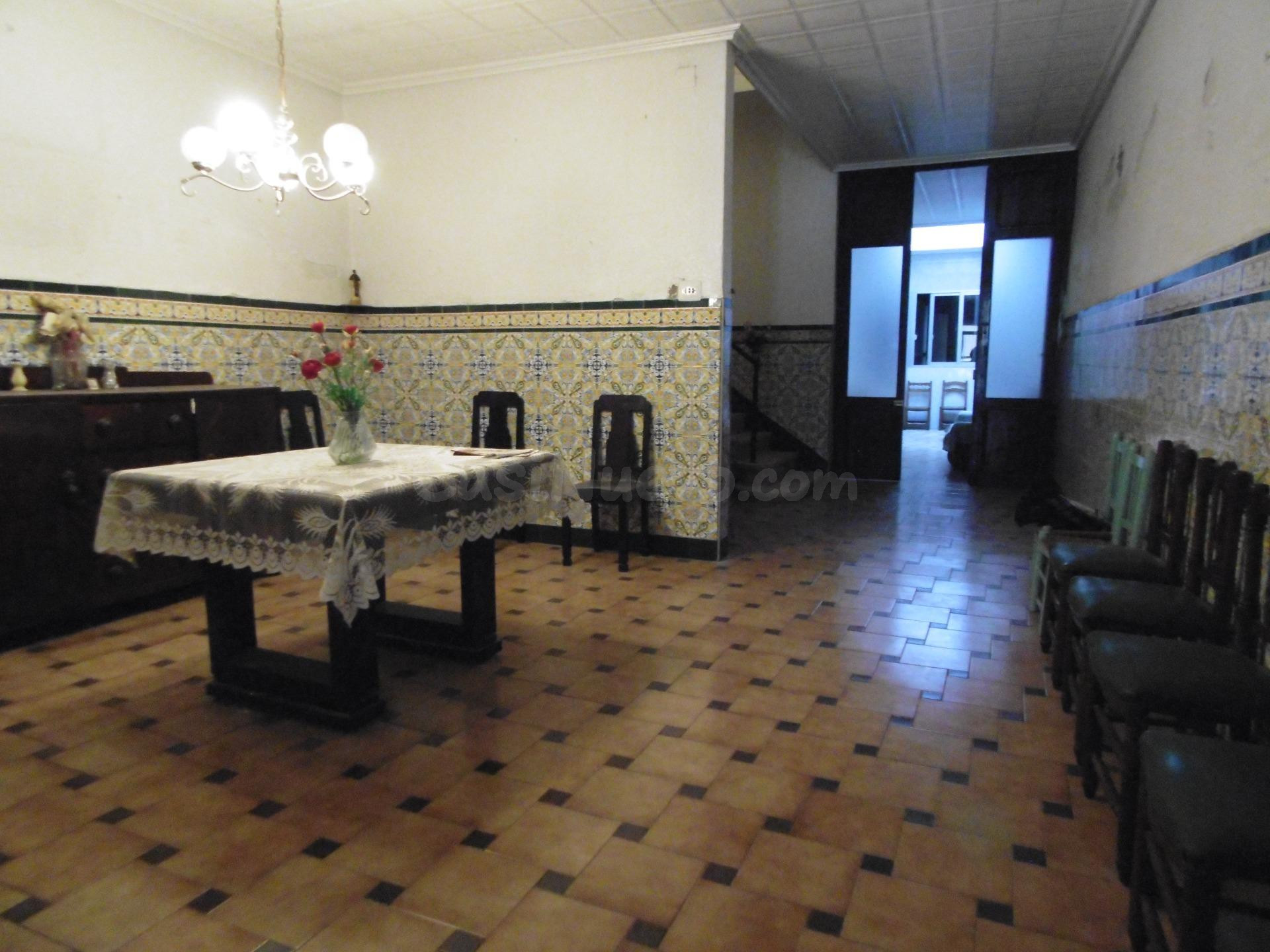 Amplia Casa en el Corazón de Vila-real