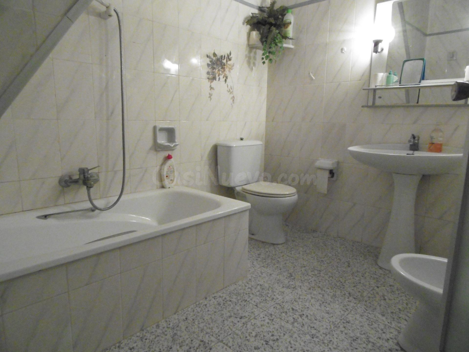 Amplia Casa en el Corazón de Vila-real - foto 3