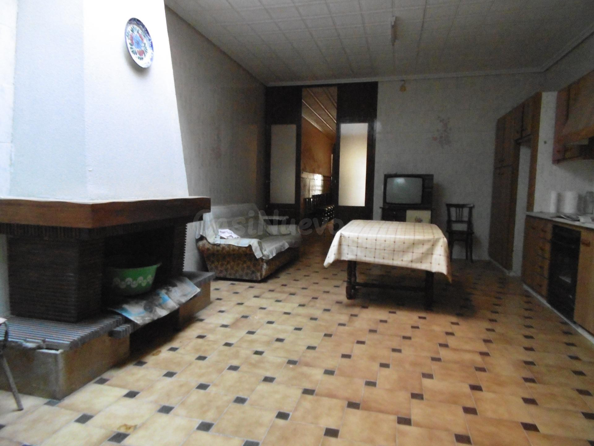 Amplia Casa en el Corazón de Vila-real - foto 4