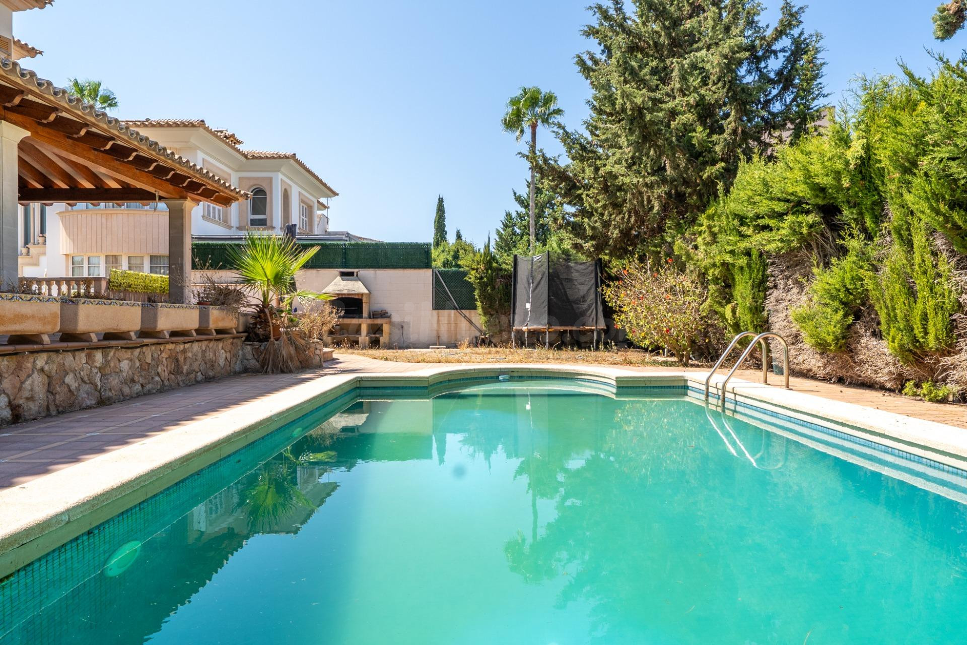 Chalet independiente con piscina privada en Son Verí Nou - foto 2