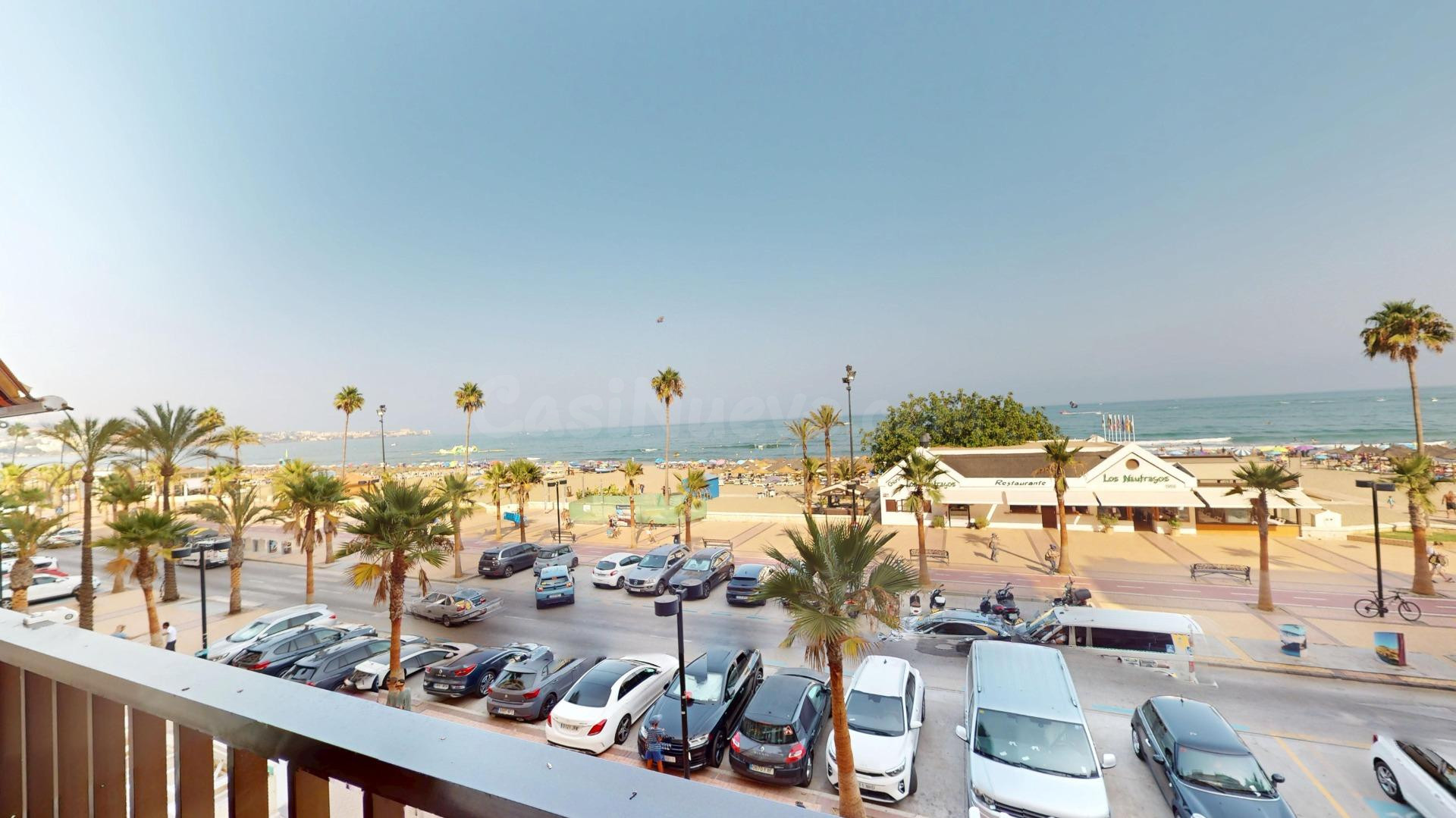 Exclusivo piso frontal al mar en el Paseo Marítimo de Los Bo - foto 5