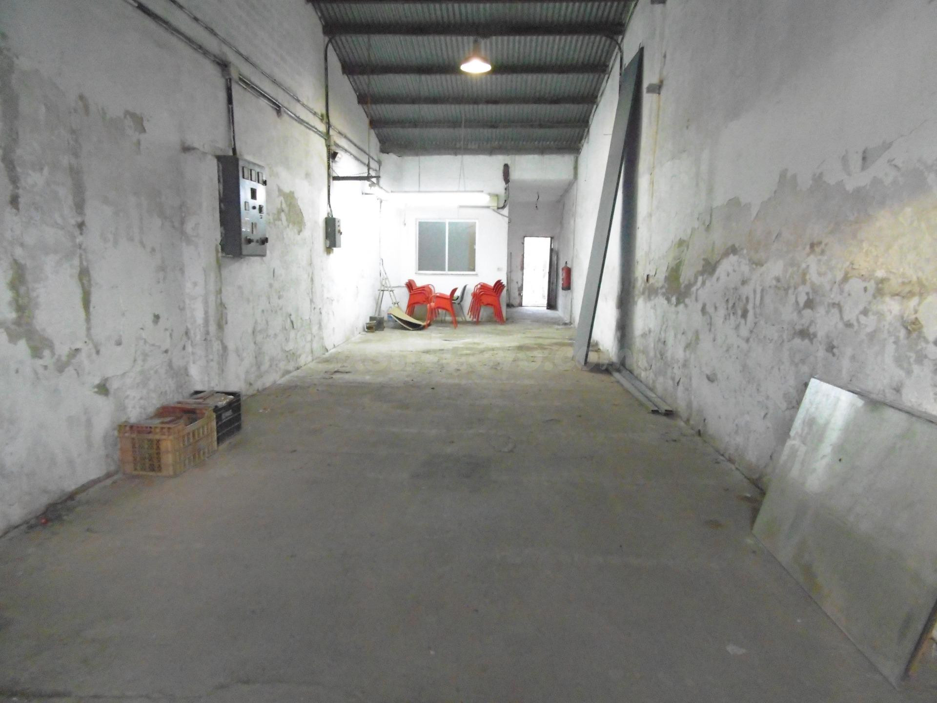 Local con posibilidad de cambio de uso a vivienda