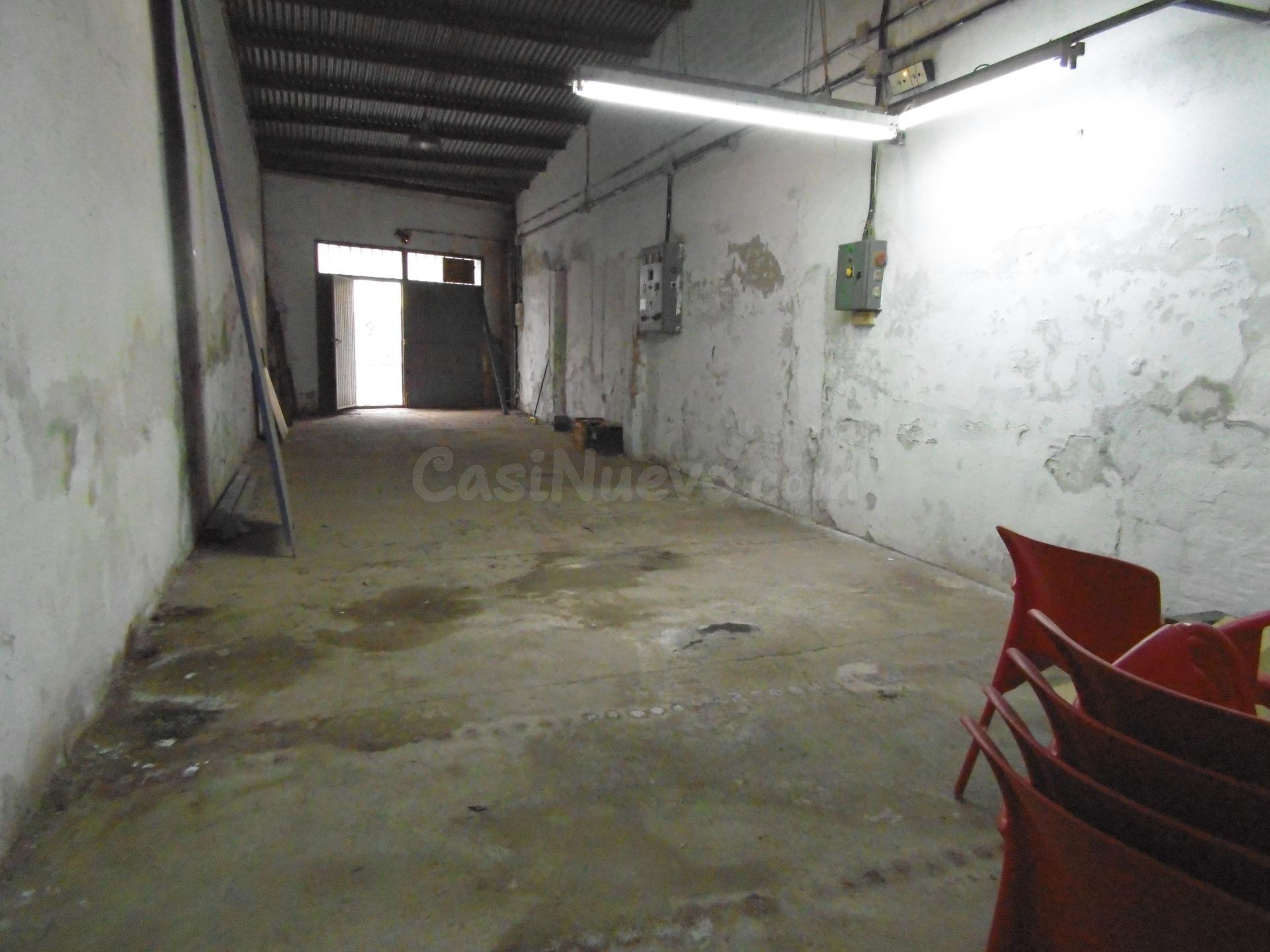 Local con posibilidad de cambio de uso a vivienda - foto 4