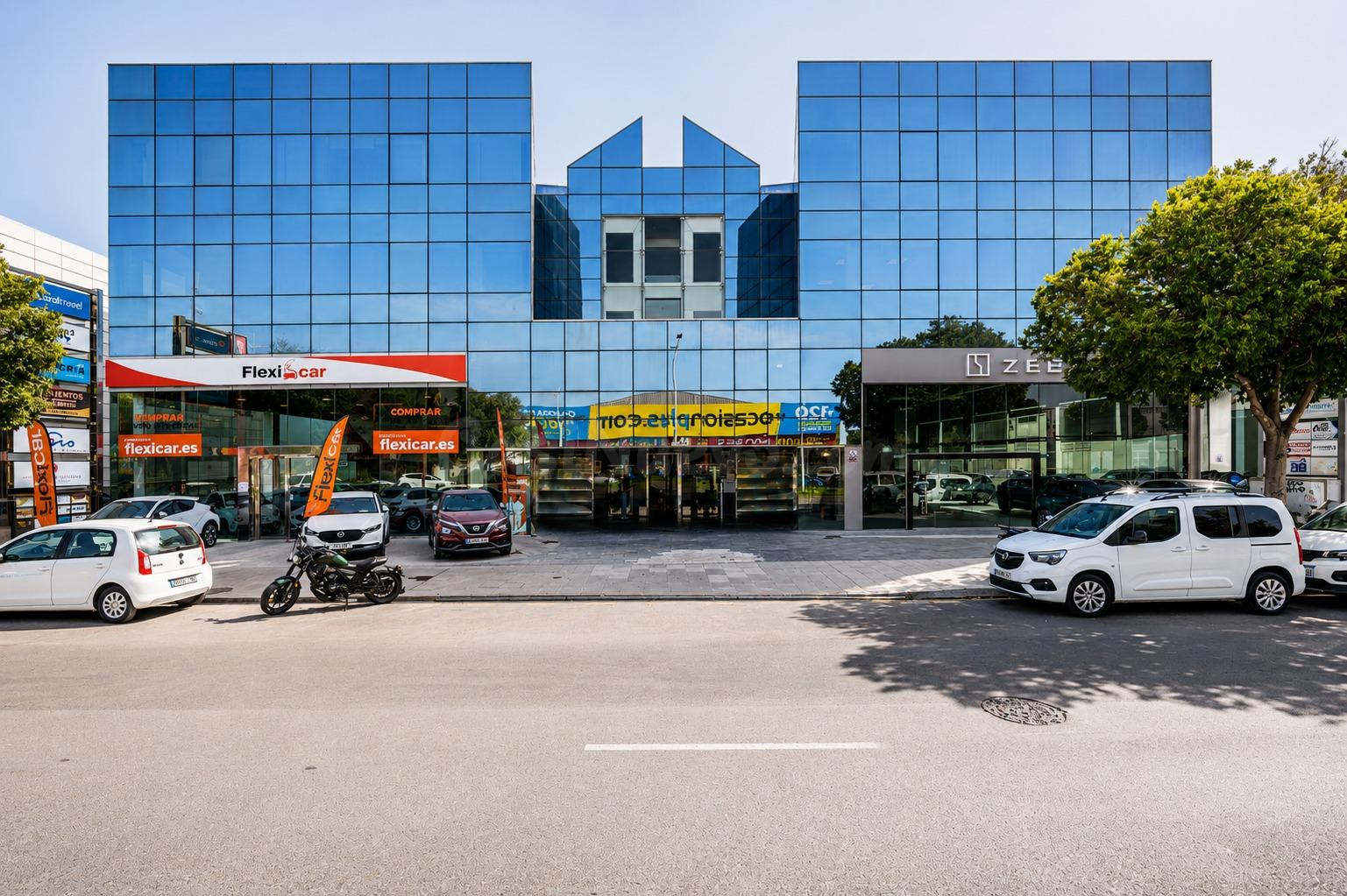 Local comercial de 176 m2 en Vía Asima, Polígono Son Castell