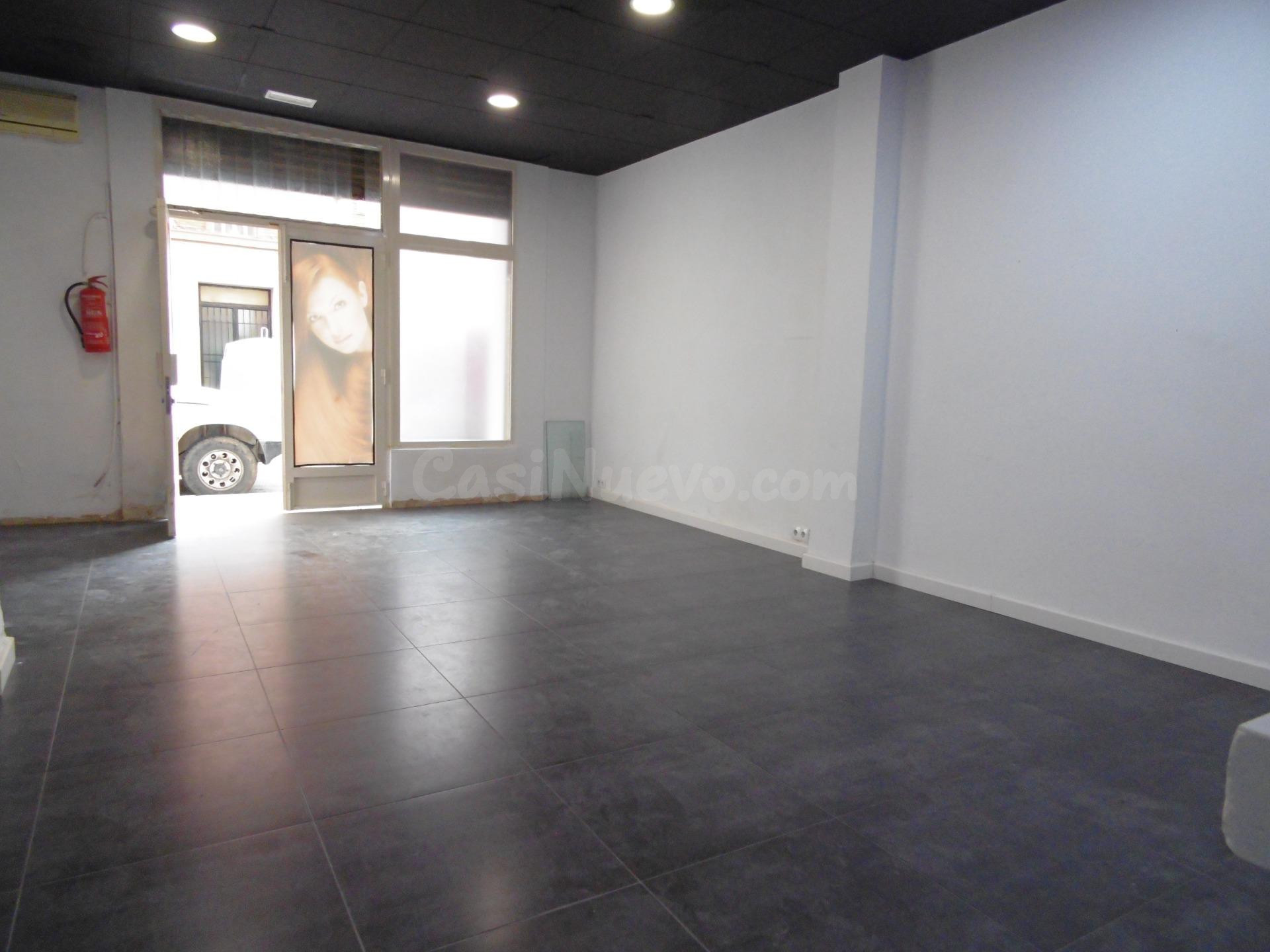 Amplio Local Comercial en Castellón - Oportunidad de Inversi - foto 4