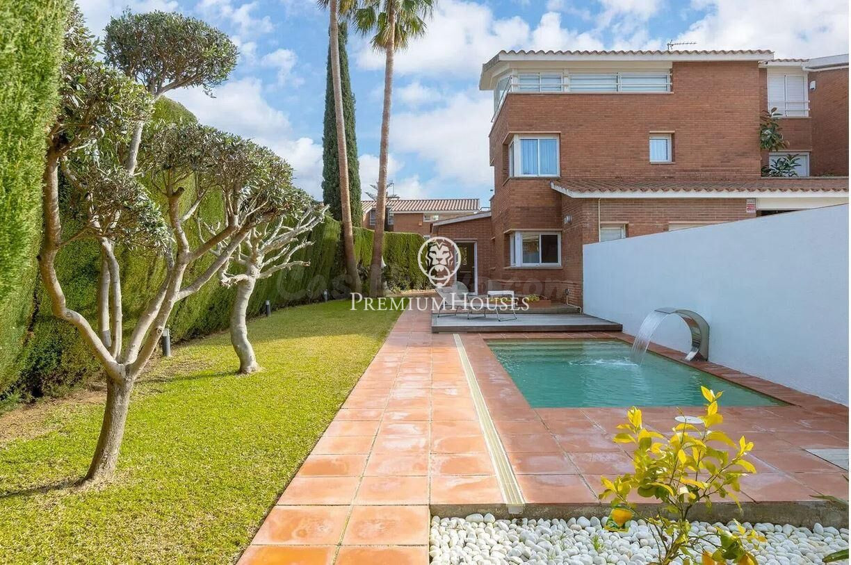 Casa en venta con licencia turística en Sant Vicenç de Monta - foto 2