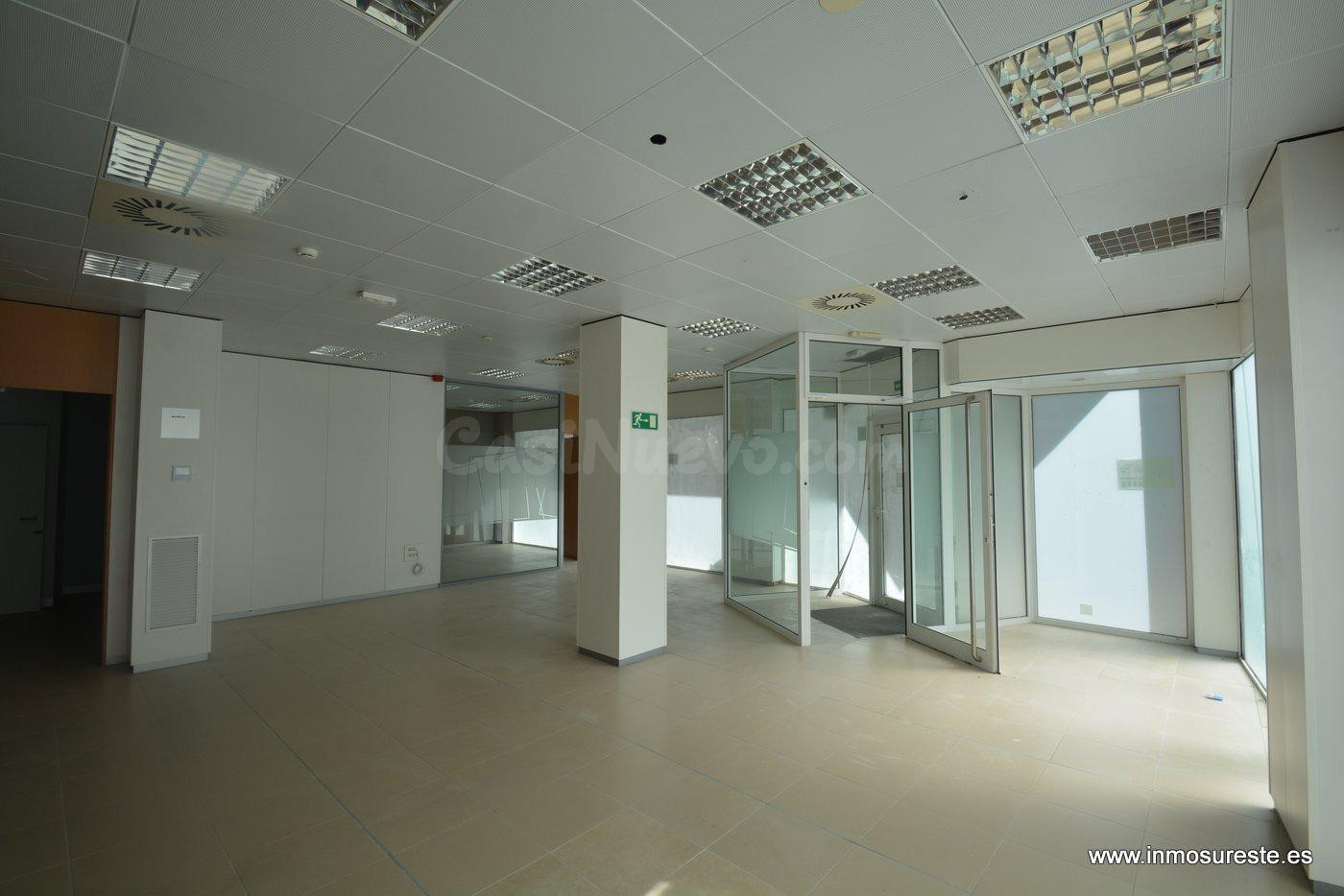 Magnífico local comercial en el centro de Benferri (Alicante