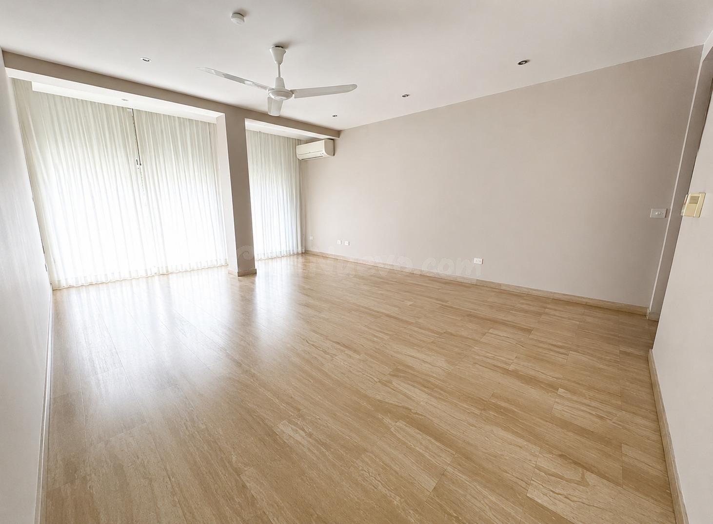 MAGNIFICA VIVIENDA EN EL BARRIO DE LOS REMEDIOS