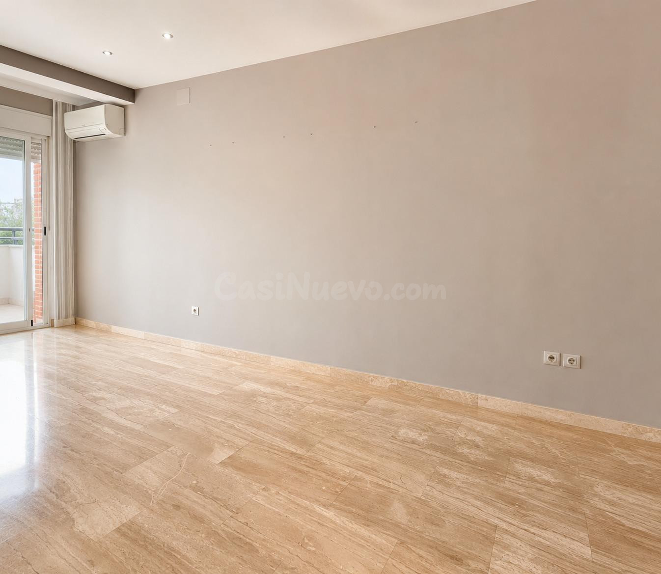 MAGNIFICA VIVIENDA EN EL BARRIO DE LOS REMEDIOS - foto 3