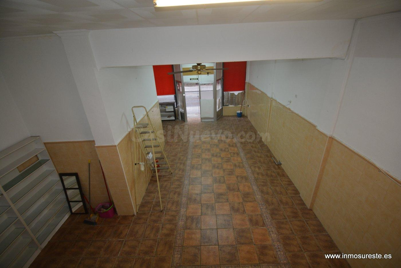 Local comercial en Orihuela zona céntrica cerca del Colegio  - foto 5