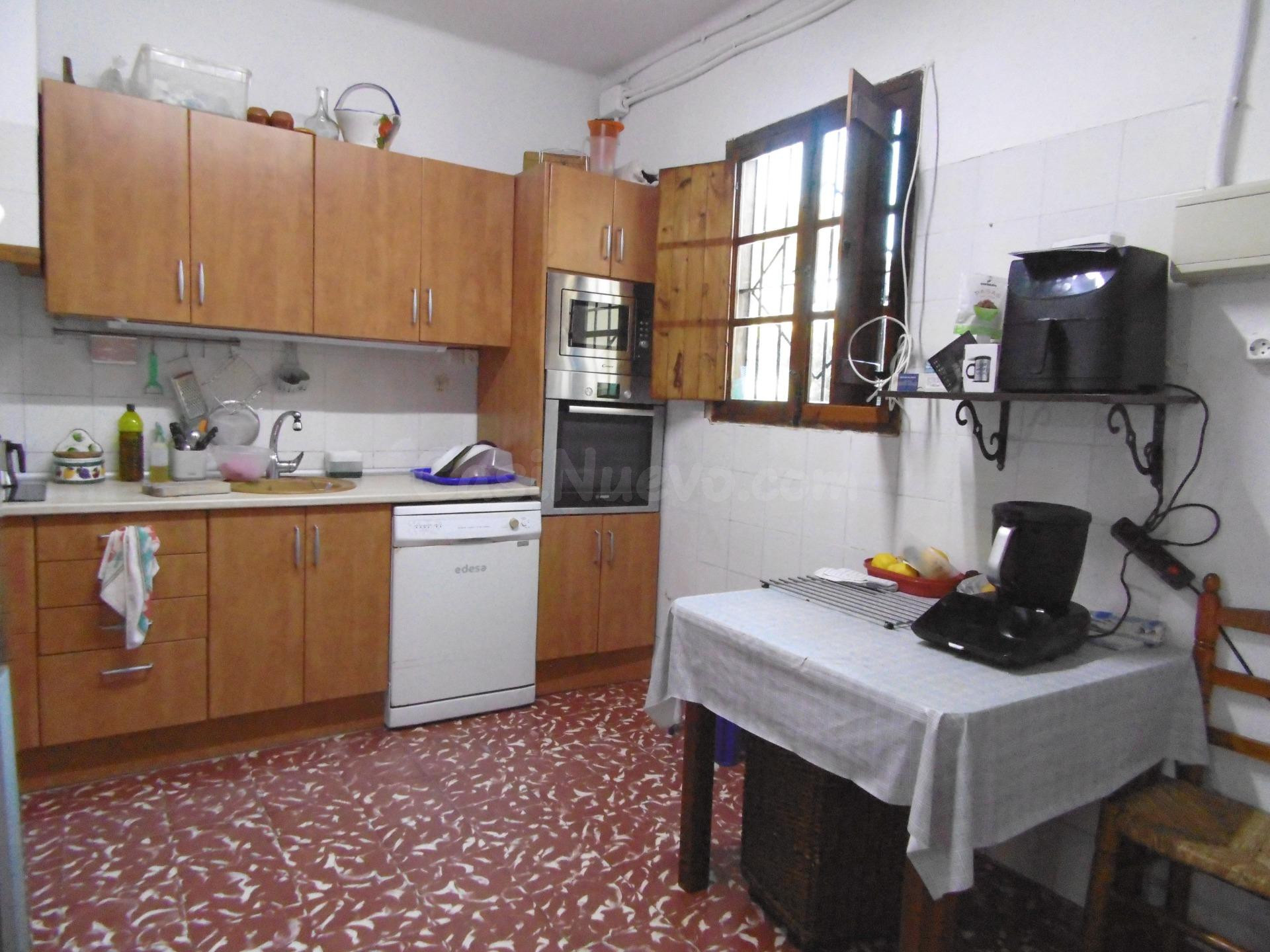 Amplia Casa en Mestrets, Castellón: Espacio y Naturaleza al  - foto 4