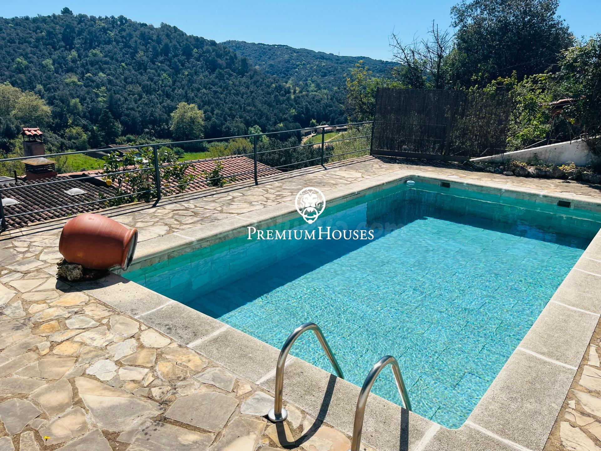Casa en venta en Sant Cebrià de Vallalta - foto 2