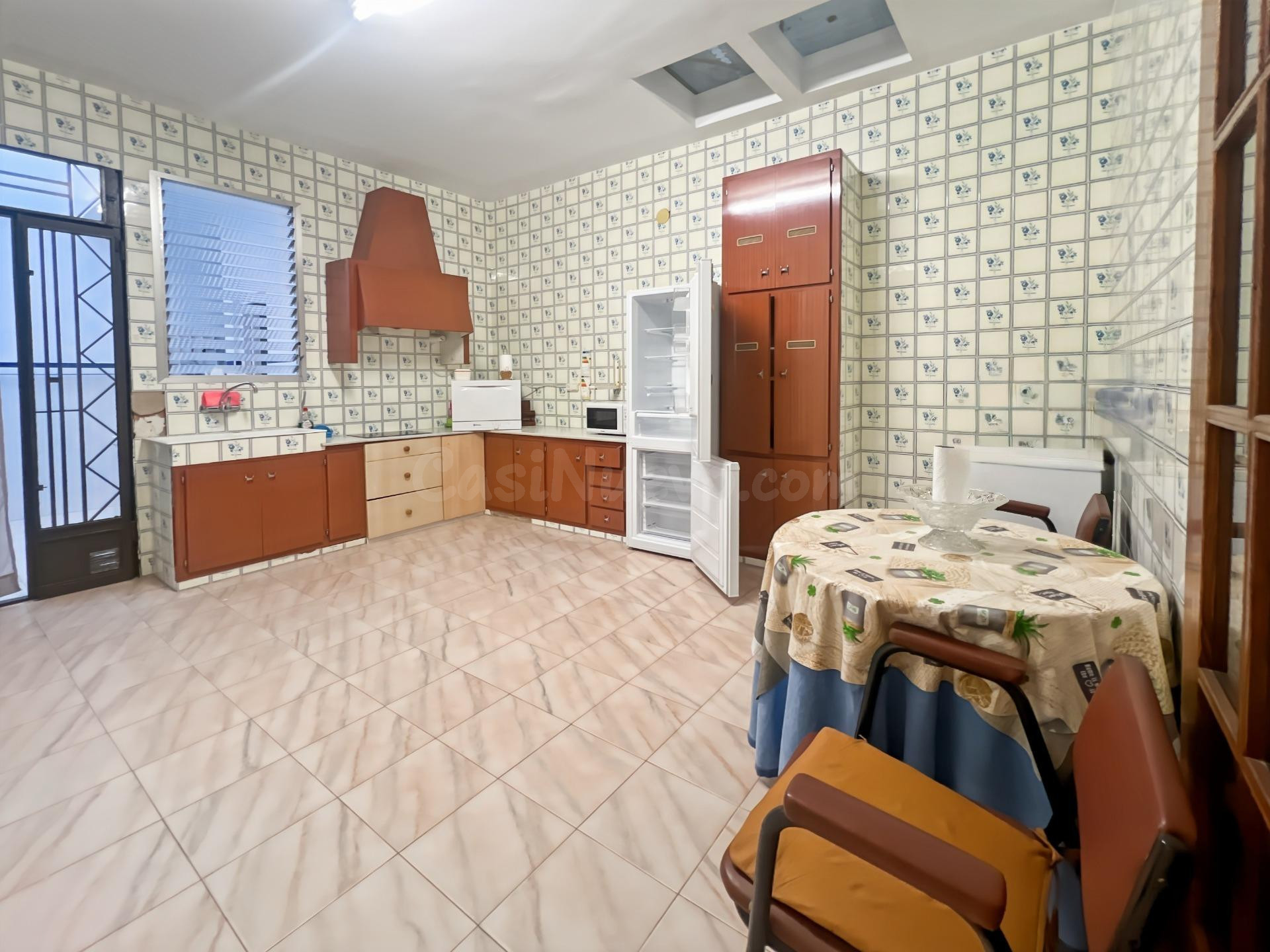 Casa Centro Almazora: 5 habitaciones, 2 Baños y Terraza - foto 5