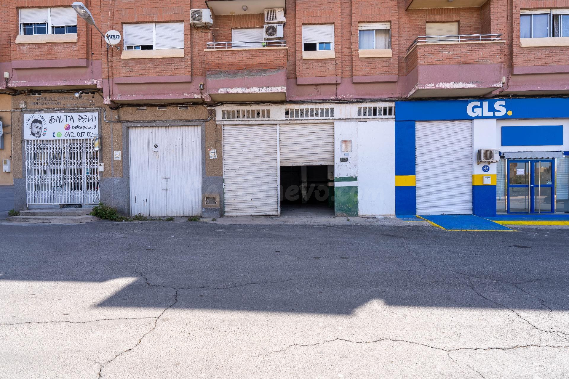 Local comercial 94m² en venta - Torrecardenas