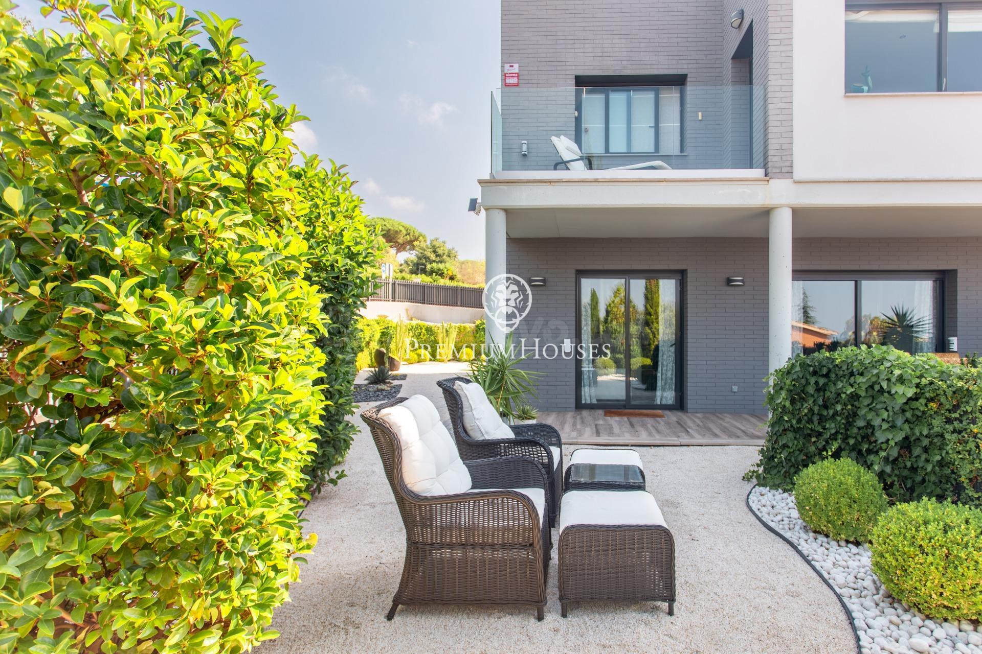 Exclusiva casa contemporania en Can Quirze con vistas al mar