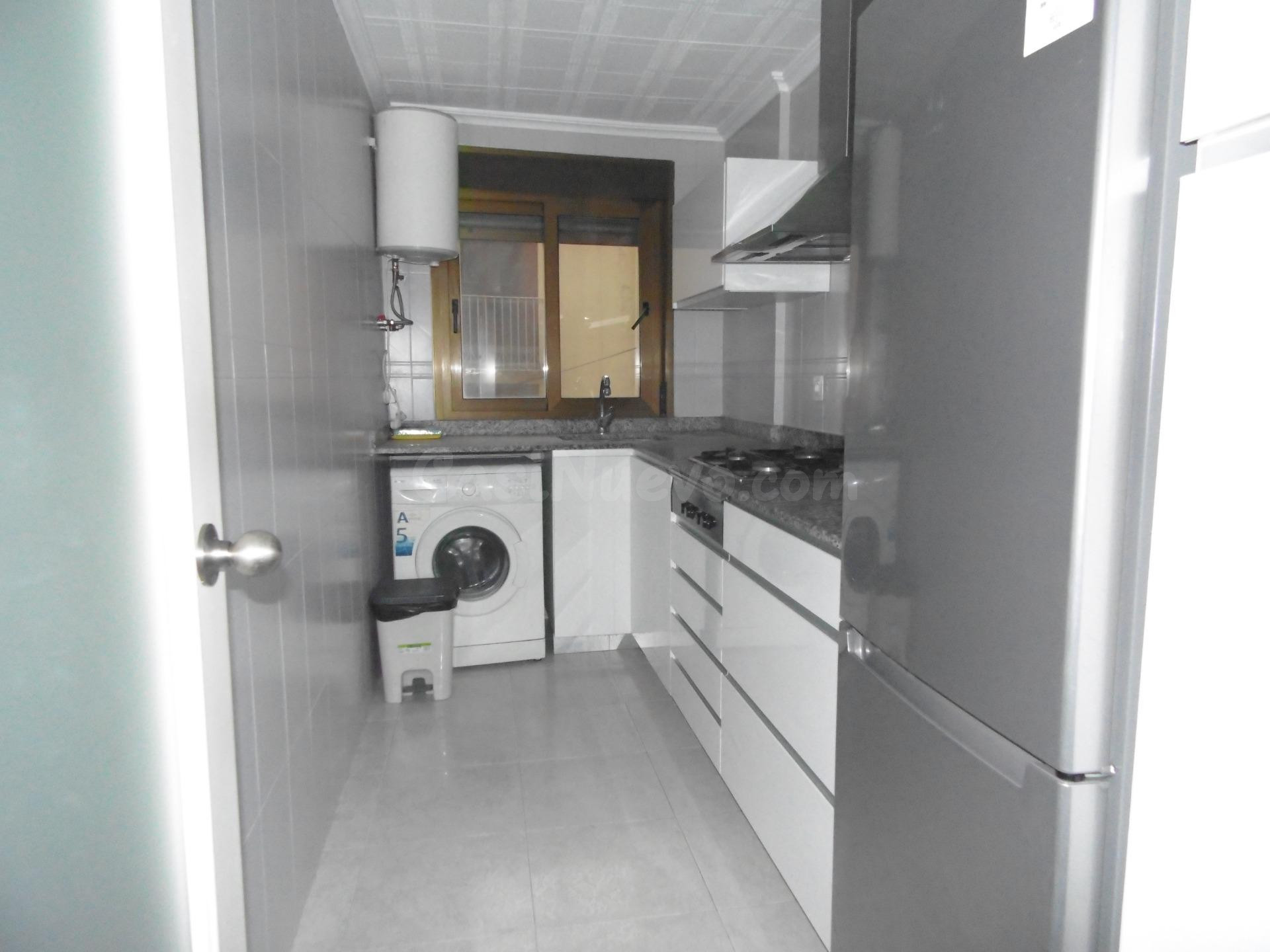 Amplio y luminoso piso en venta en Benicarló, Zona CENTRO - foto 5