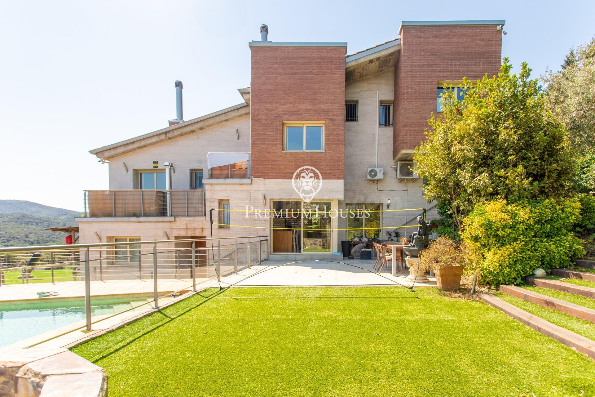 Excelente casa con vistas infinitas en venta en Vallromanes - foto 3