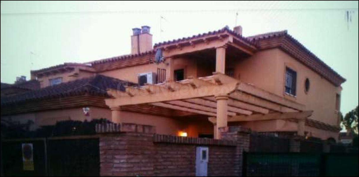 ALQUILER DE CHALET PAREADO EN CONDEQUINTO