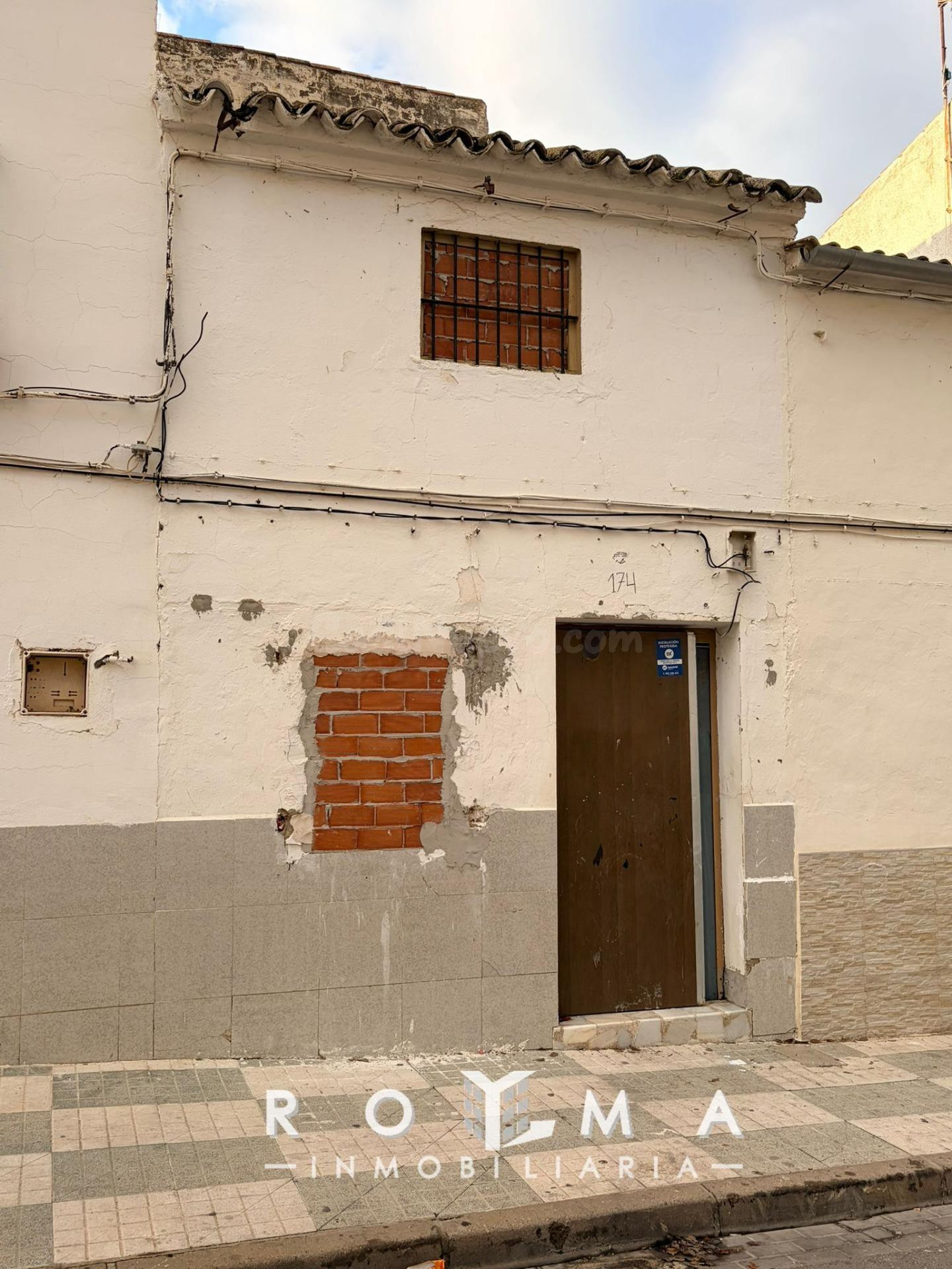 OPORTUNIDAD ADOSADO A REFORMAR EN EL SAUCEJO - foto 2