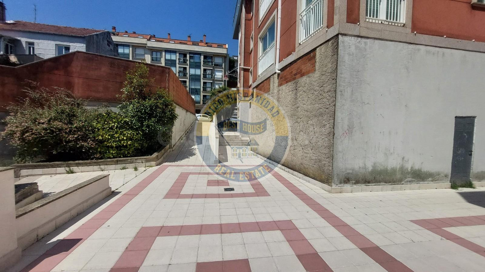 BAJO CON CAMBIO DE USO A VIVIENDA