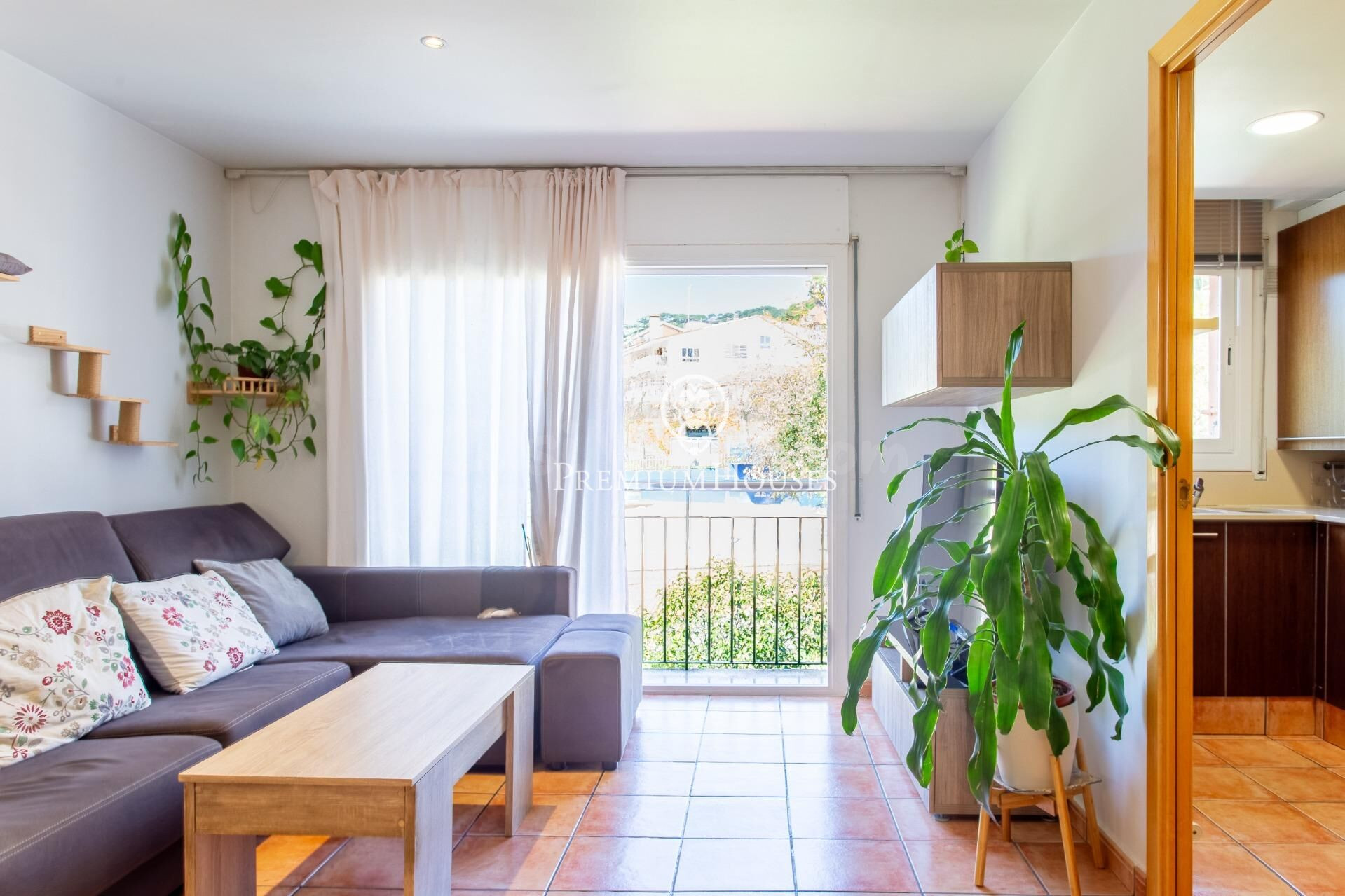 Casa y planta baja en venta en el  centro de Sant Andreu de  - foto 5