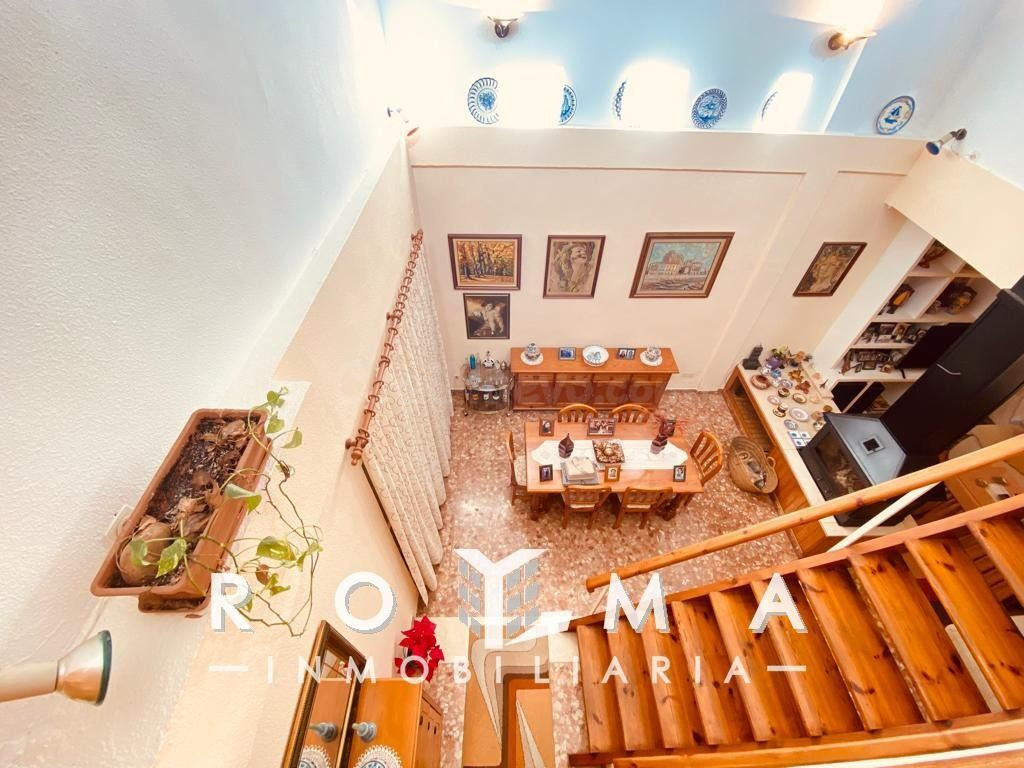 CHALET INDEPENDIENTE EN URB. LOS CERROS DE MONTEQUINTO