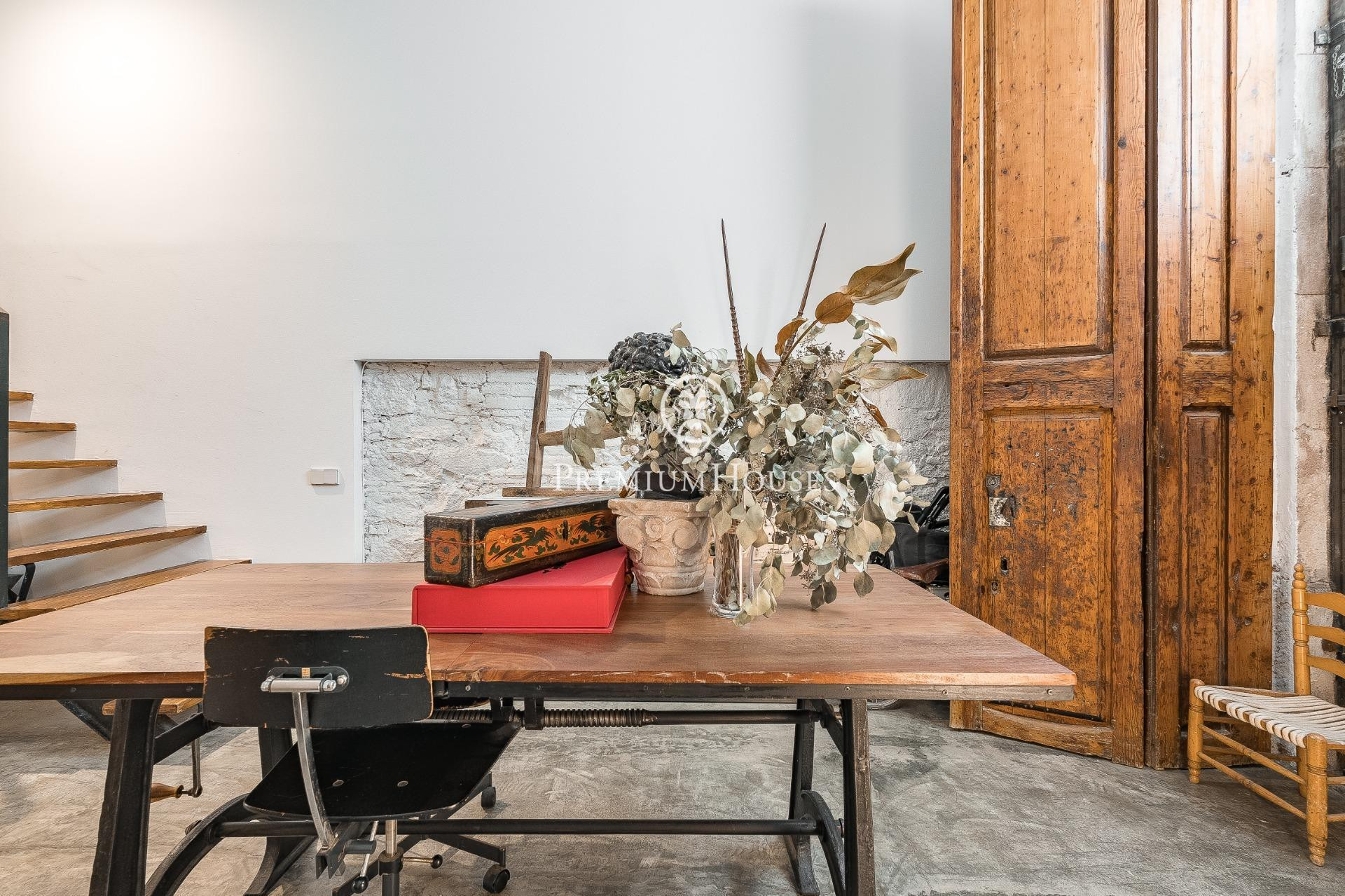 Exclusivo loft de diseño con piscina privada en Poble Sec - foto 4