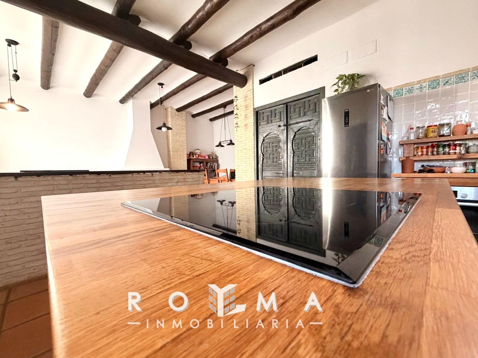 PRECIOSO Y SINGULAR CHALET A LA VENTA