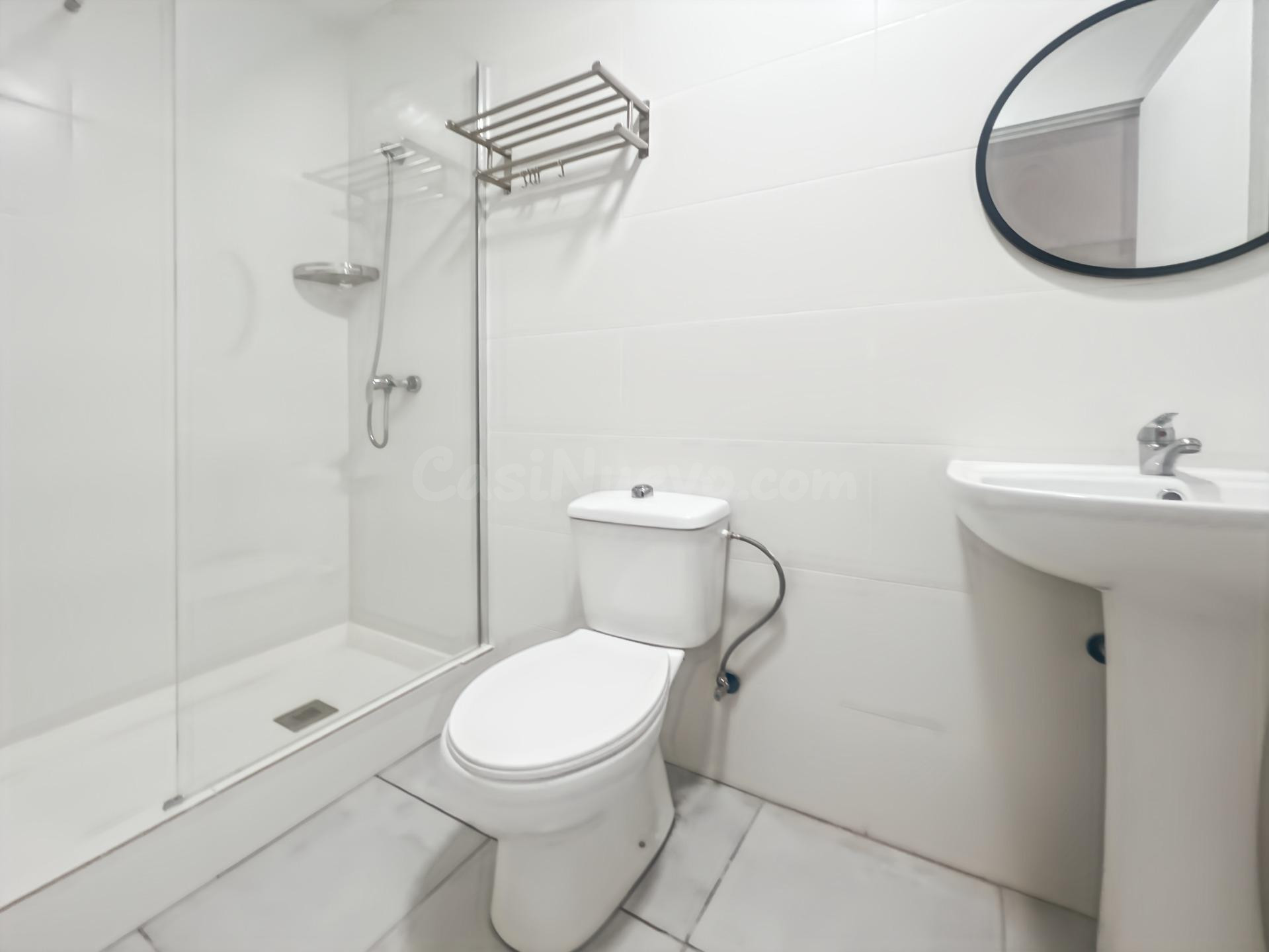 Amplio Local Comercial Reformado en Puerto de Castellón - foto 4