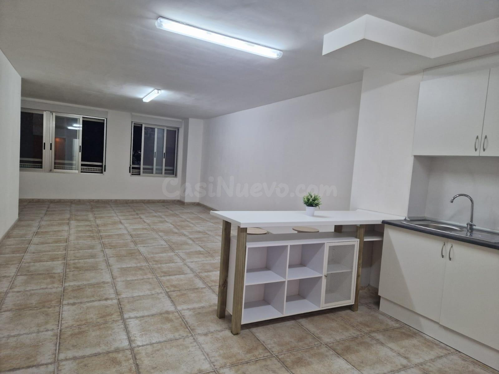 Amplio Local Altillo Comercial Reformado