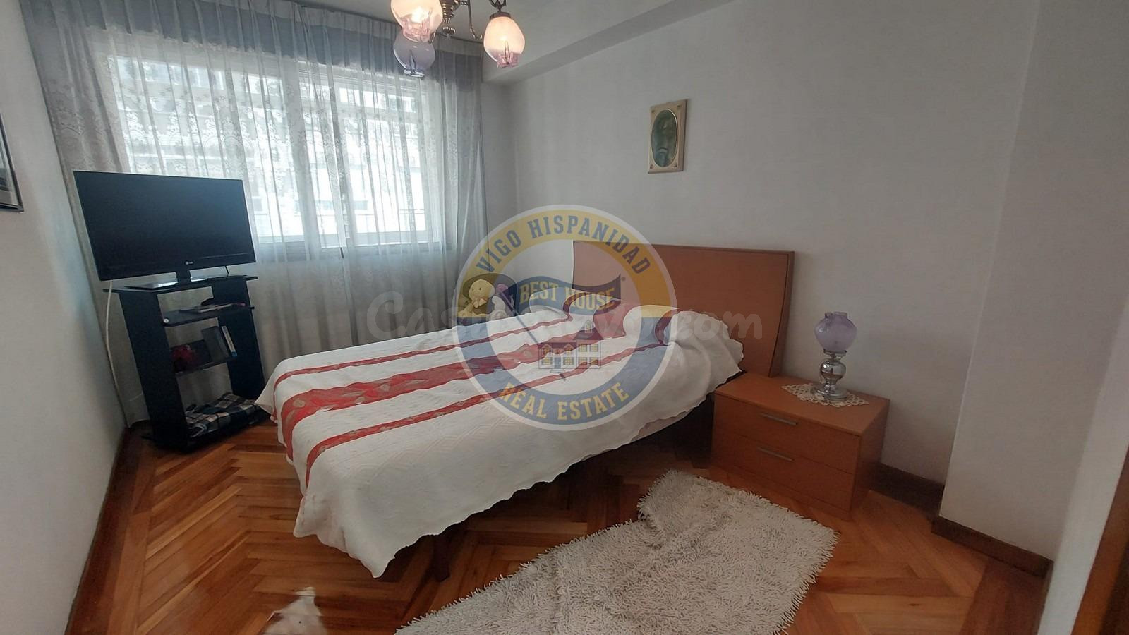 PROXIMO AL CASTRO 3 DORMITORIOS , 2 BAÑOS CON GARAJE Y TRAST - foto 5