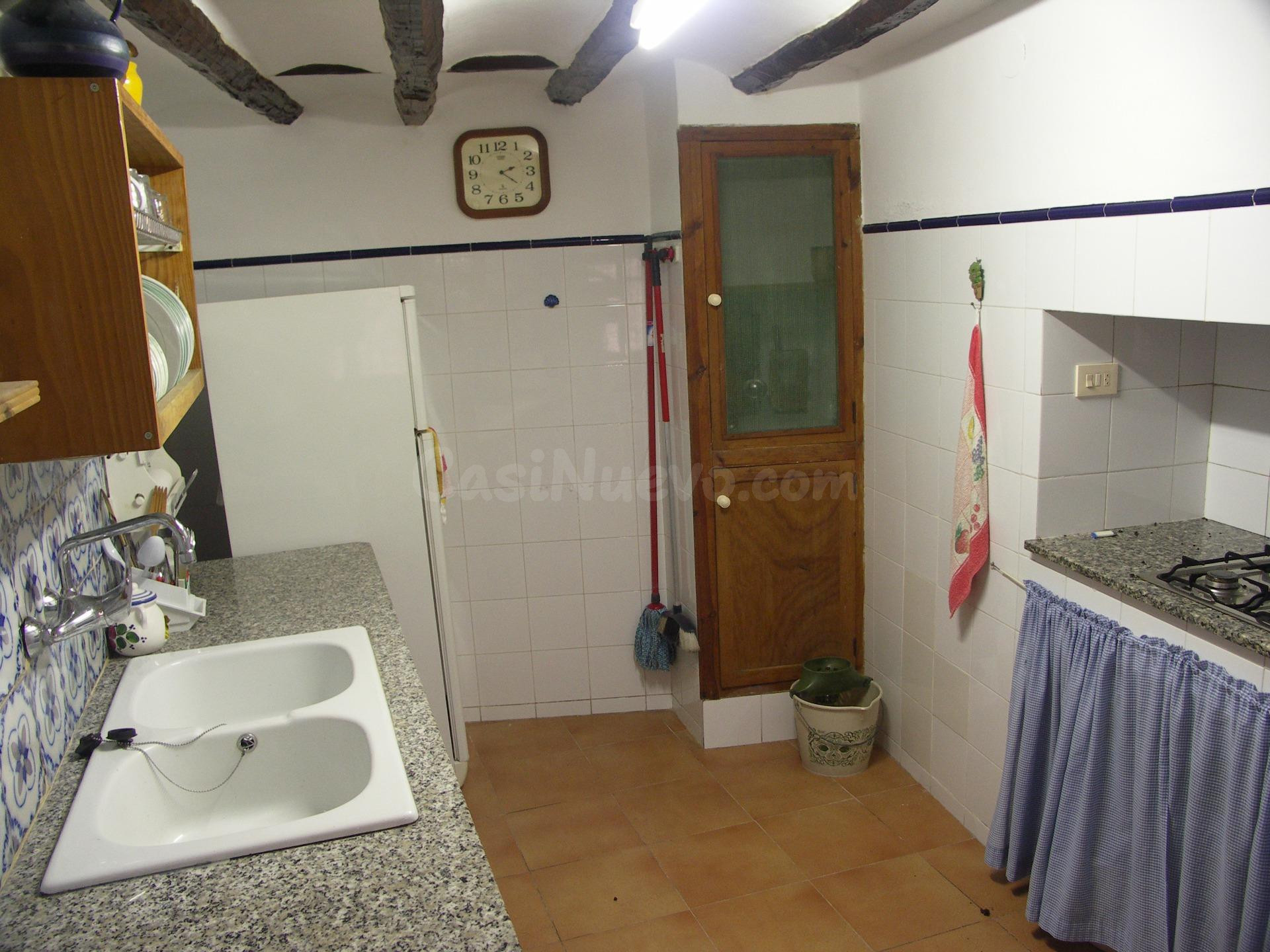 Amplia Casa en vilafames,no lo dudes