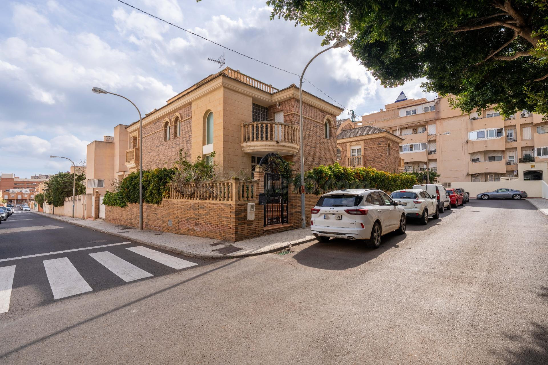 Magnífico chalet en Aguadulce - foto 4
