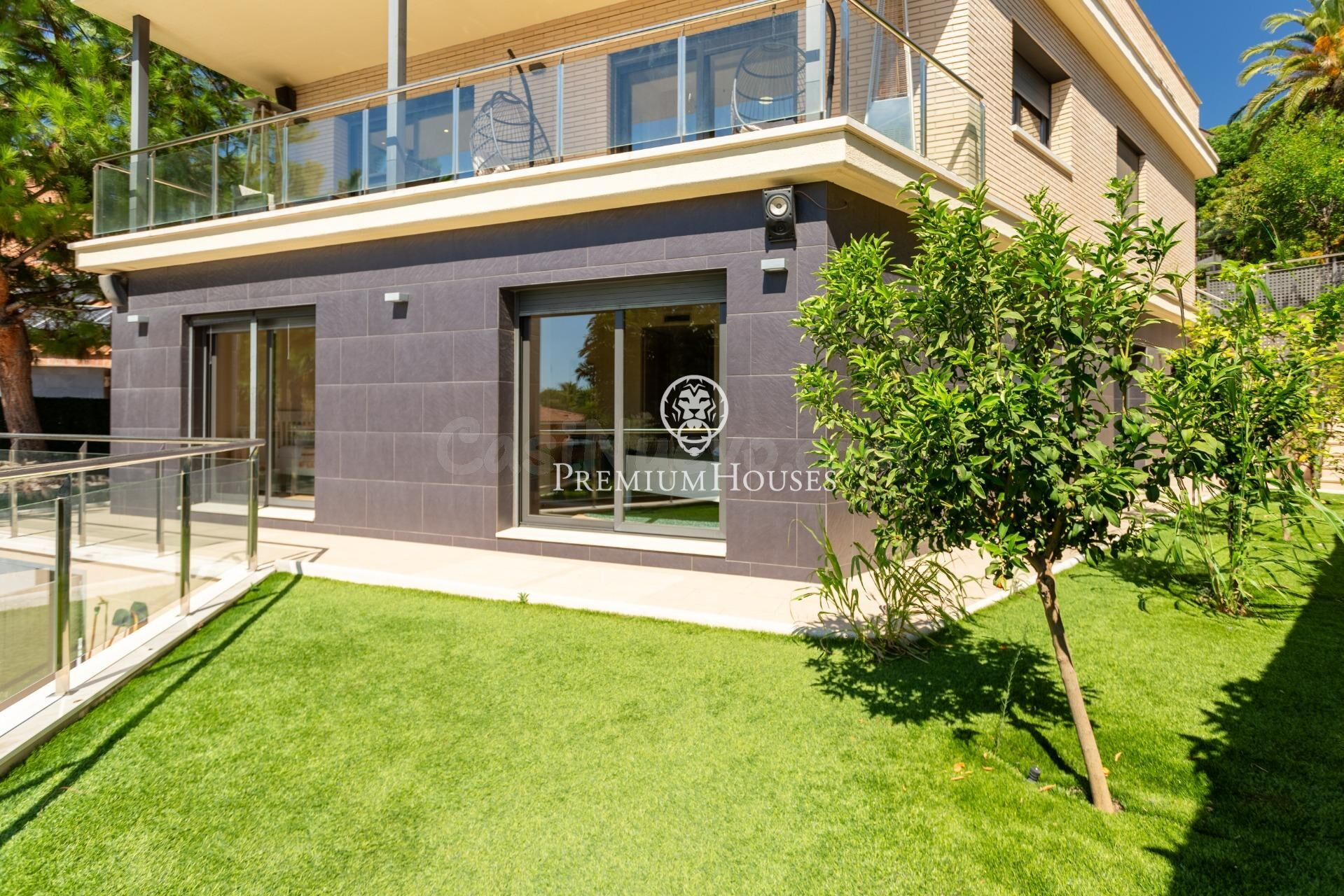 Casa independiente en venta en Premià de Dalt - foto 3