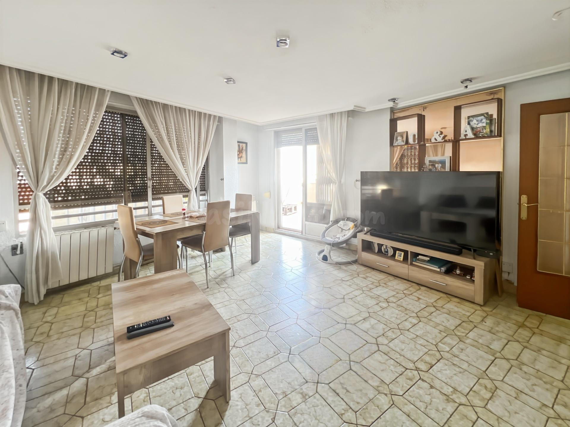 Ático en Ronda Mijares, Castellón - Ideal para Entrar a Vivi - foto 3