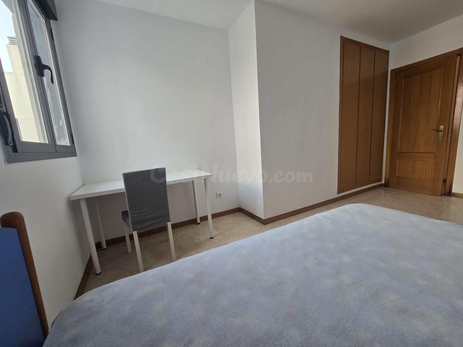 Piso en Alquiler por habitaciones Solo Estudiantes