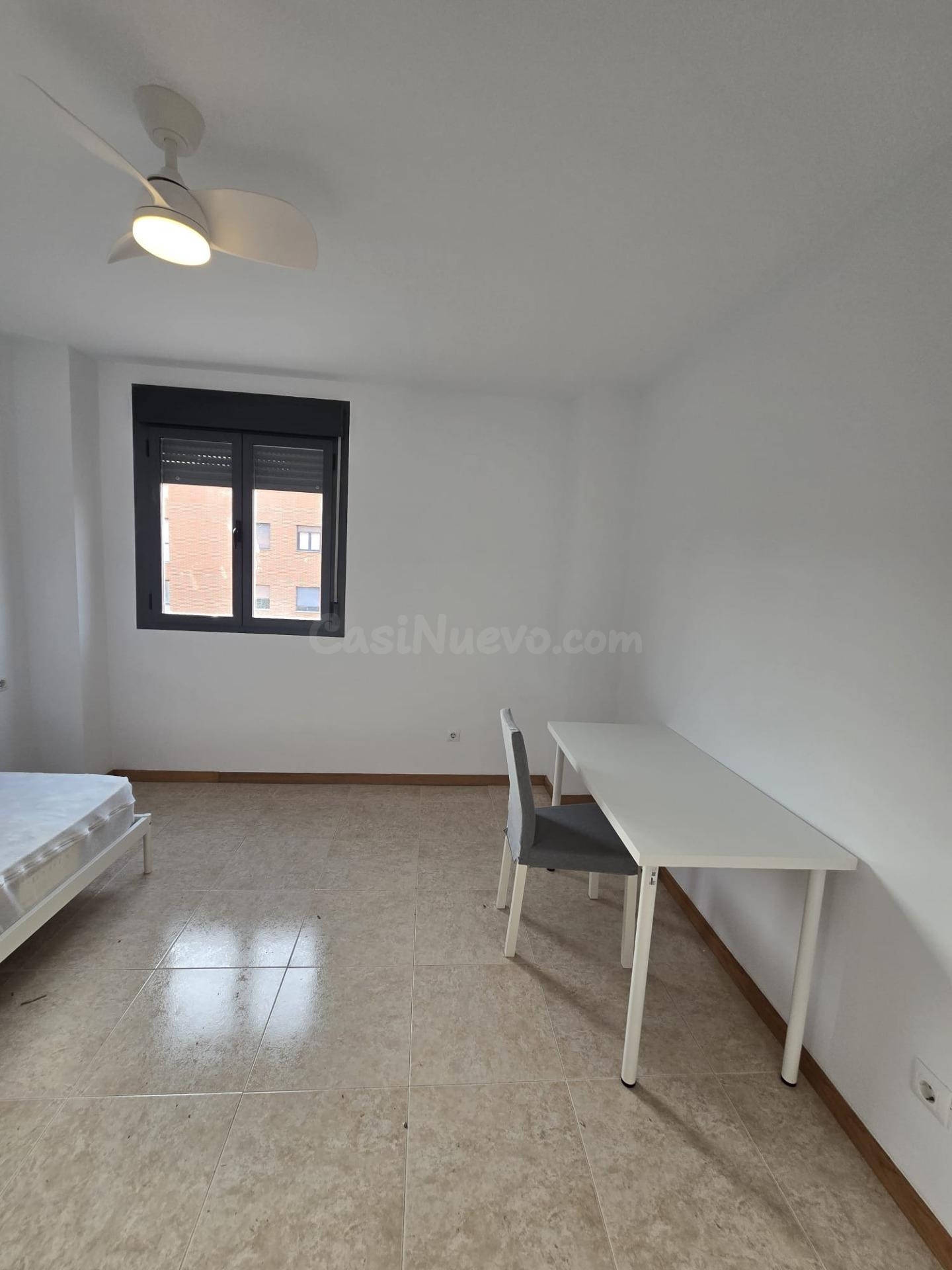 Piso en Alquiler por habitaciones Solo Estudiantes - foto 2