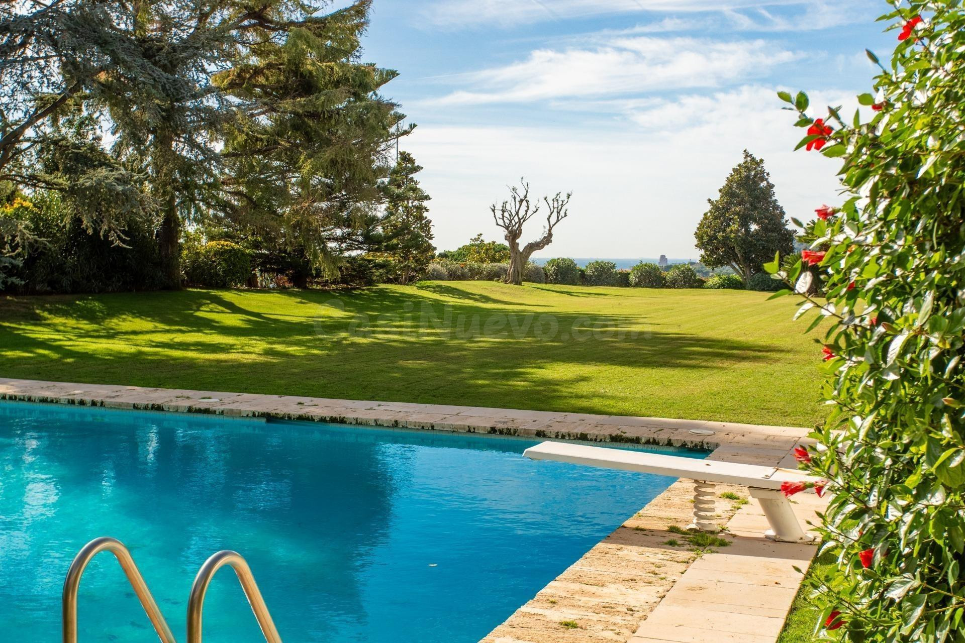 Espectacular casa con vistas al mar y al golf en Llavaneres - foto 4