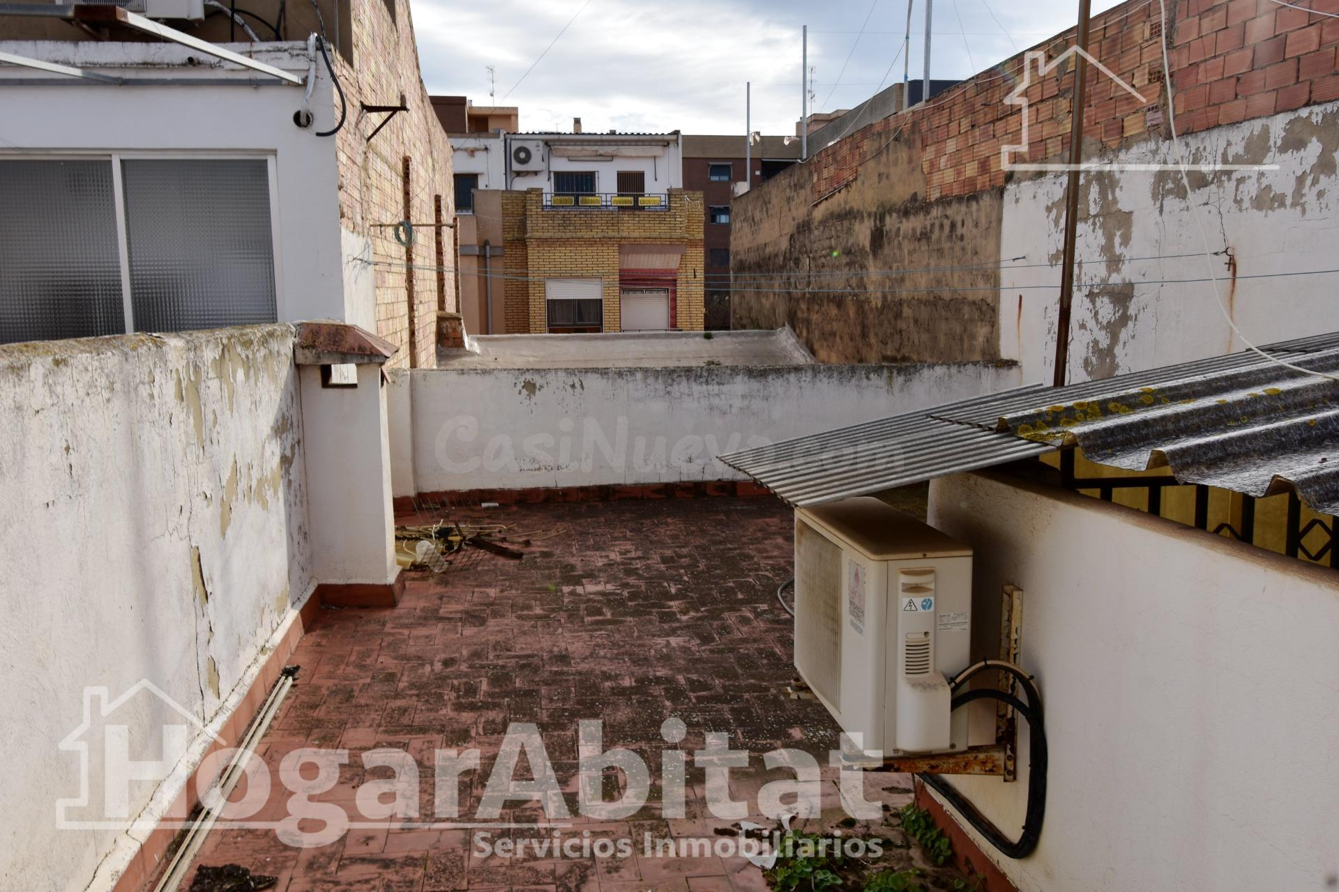 AMPLIA CASA CON TERRAZA CON MUCHAS POSIBLIDADES - foto 5