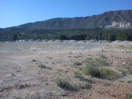 Terreno industrial en venta - Calasparra