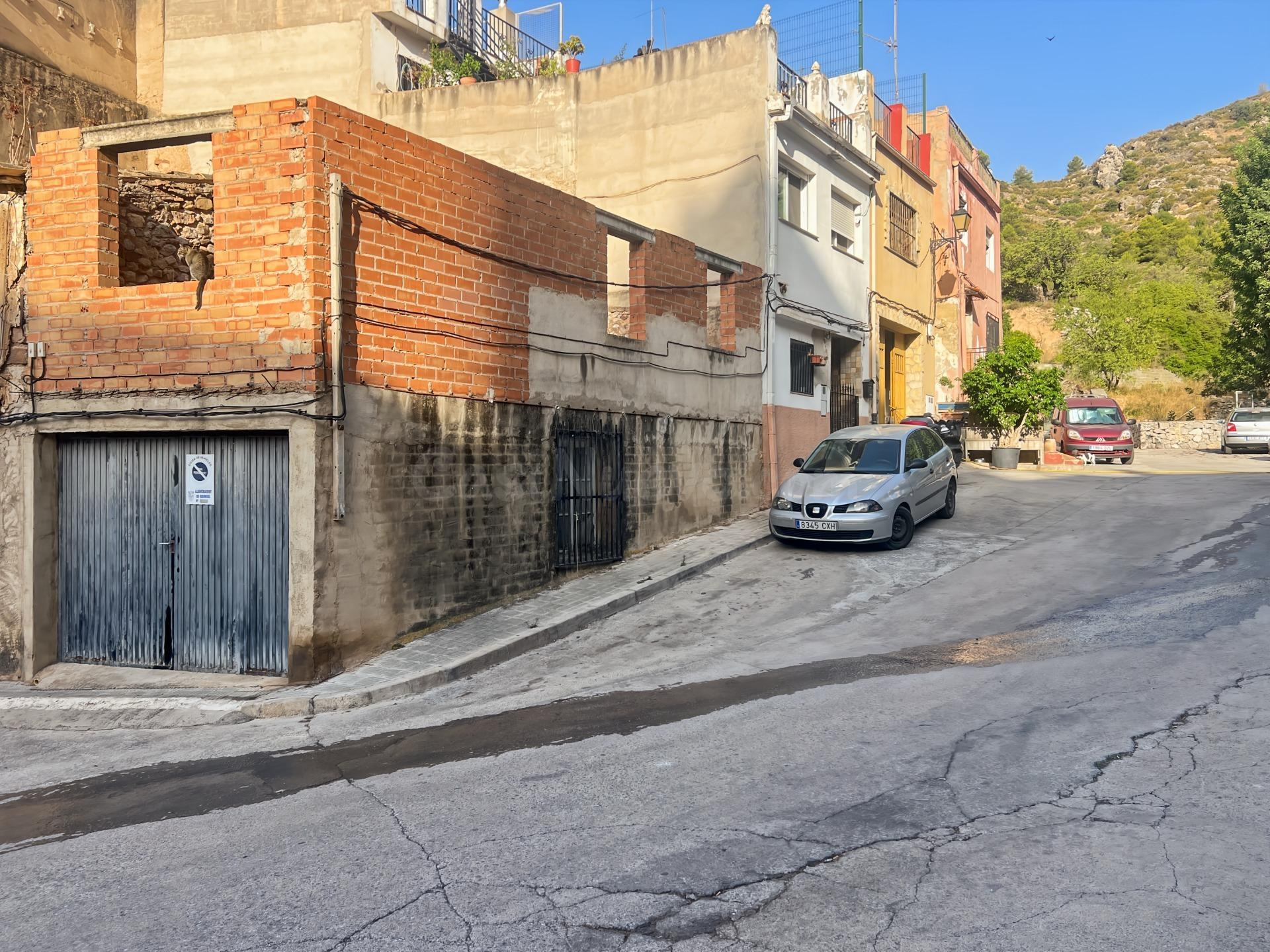 Encantadora Casa en Borriol - Para construcion 2 plantas.No  - foto 2