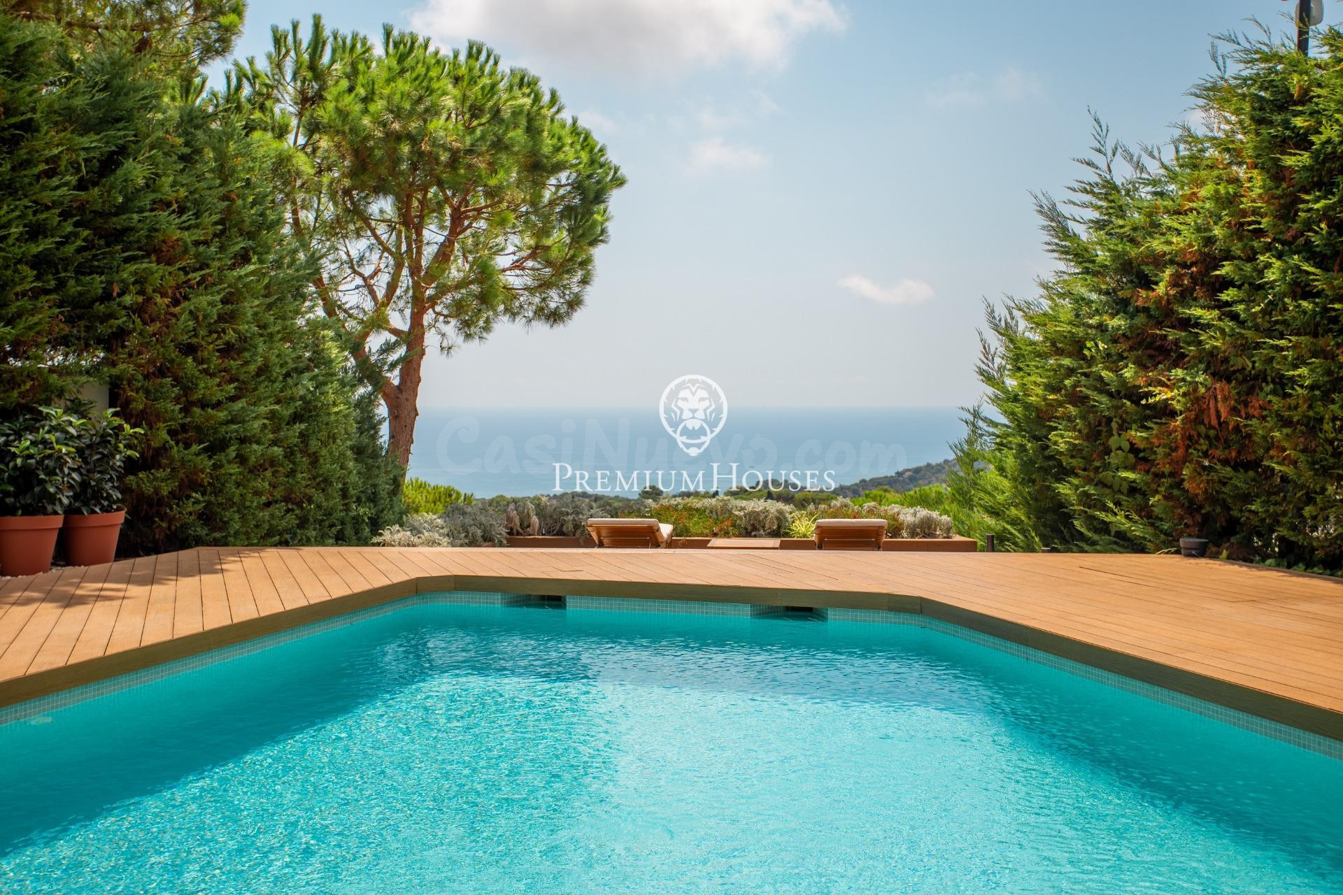 Casa en venta en Sant Andreu de Llavaneras con vistas al mar - foto 3
