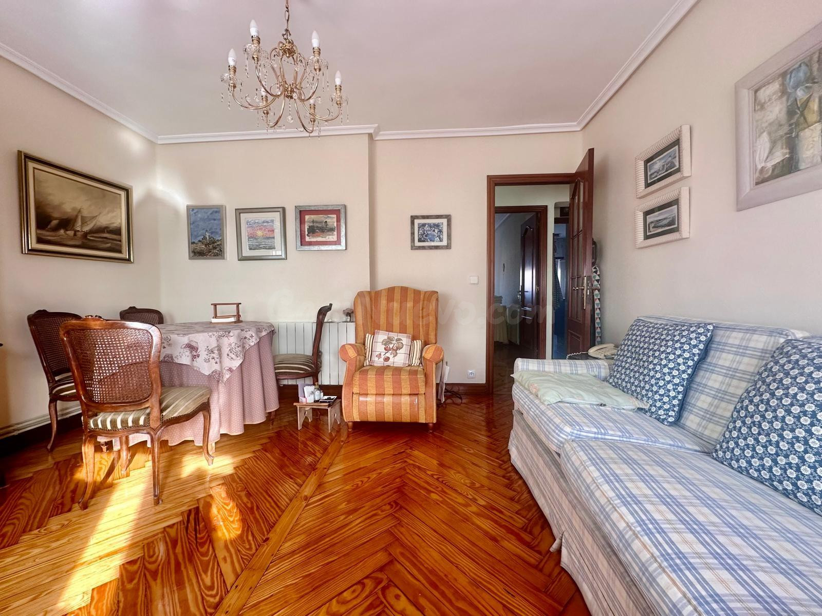 Alquiler de piso por temporada junto al hospital Valdecilla - foto 4