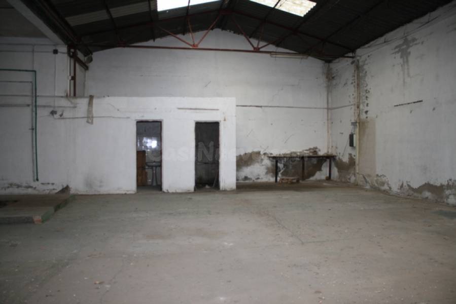 ¡¡¡ BAJADA DE PRECIO !!! Local totalmente diáfano zona coleg - foto 3