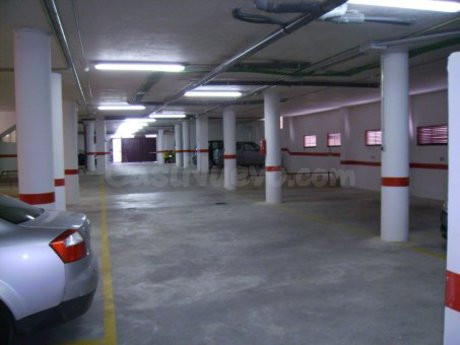 Garaje 680m² en alquiler - Barrio la caverina - foto 3