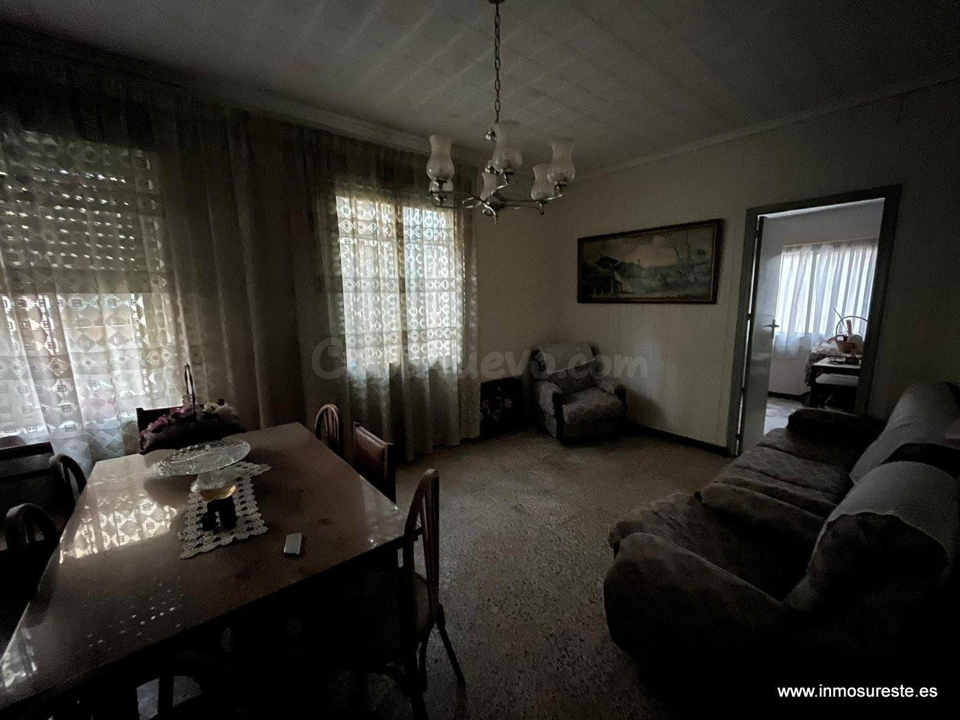 ¡¡ MAGNÍFICA OPORTUNIDAD !! Venta de dos casas en planta baj - foto 3