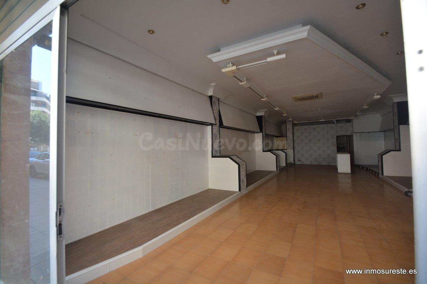 Alquiler de local comercial en Orihuela zona Obispo Rocamora - foto 3